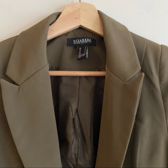 Revamped Cropped Trendy Blazer in Khaki/Army Green with Gold Hardware Sz S - Picture 2 of 8
